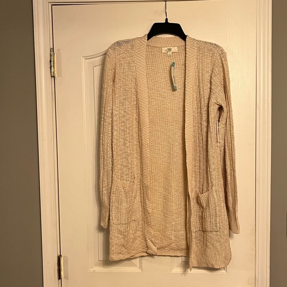 NWT PINQUE Two-pocket textured cardigan. Never worn. Smoke free home.